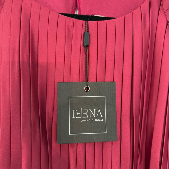 IEENA FOR MAC DUGGAL Red Long Sleeve Gown Size 12 NWT - Picture 12 of 13